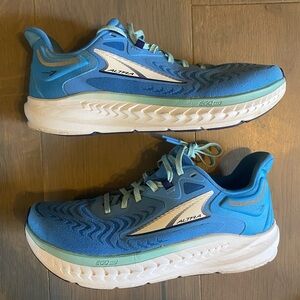 Altra Torin 7 Women’s Running Shoes: Blue, 9